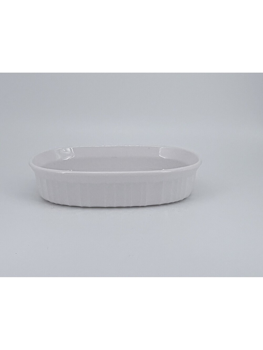 Vintage CorningWare F-15-B White 475mL Oval Stoneware Baking Dish Casserole